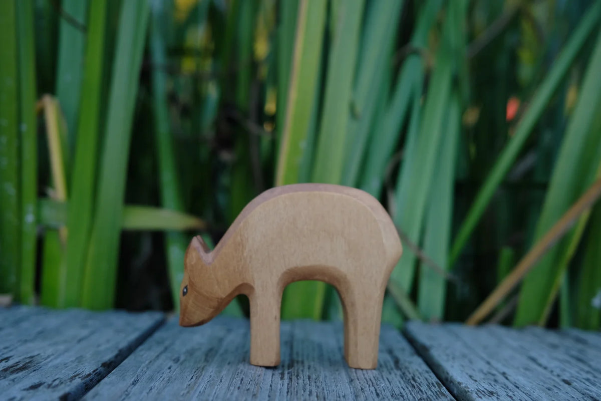 Holzfigur Hirschkuh von HolzWald, Foto