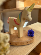 Holzfigur Einhorn Regenbogen klein von HolzWald, Foto