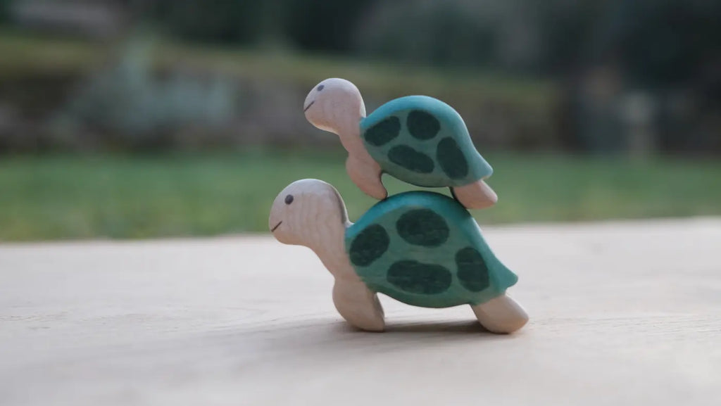 Holzfigur Meeresschildkröte von HolzWald, türkis
