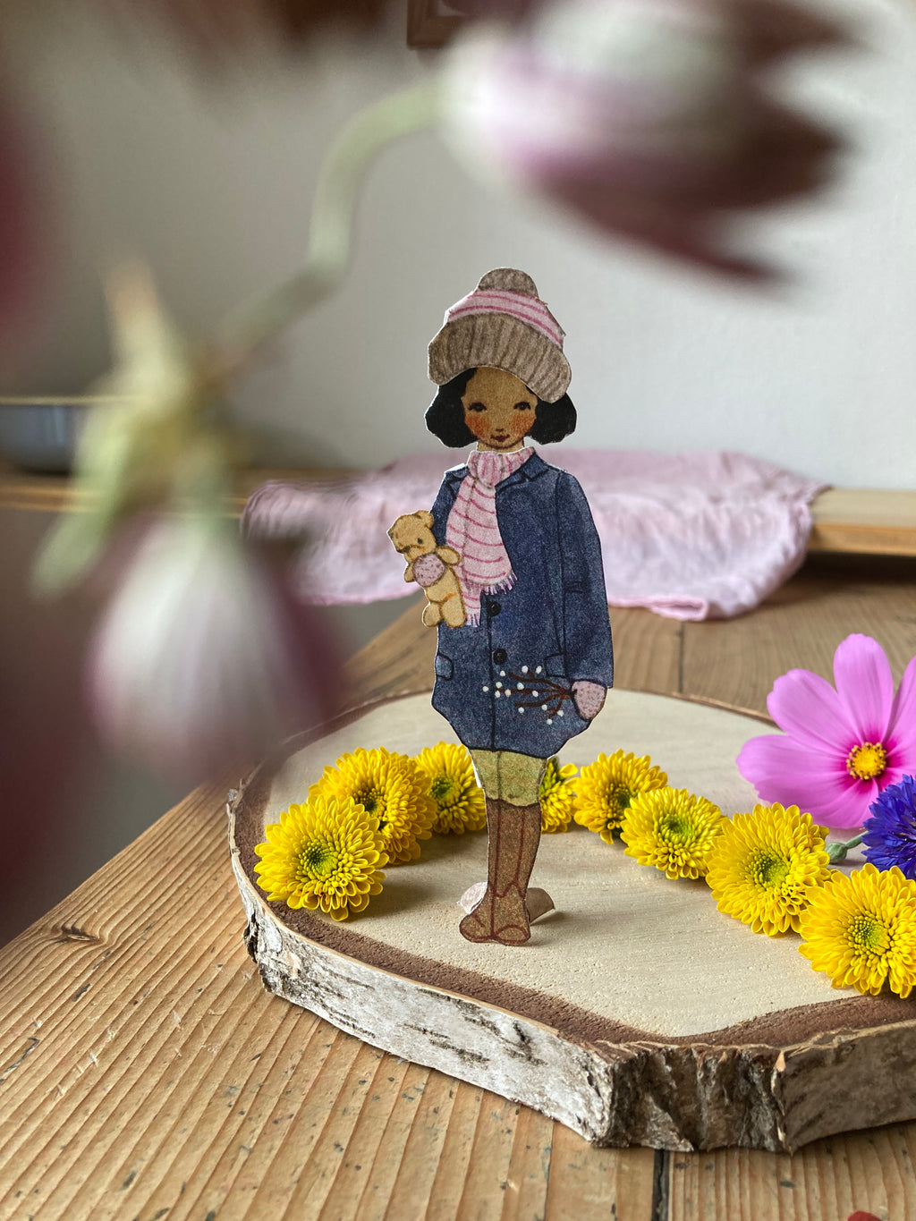 Ankleidepuppe Iben von Tall Hat Tales, Ansicht 5