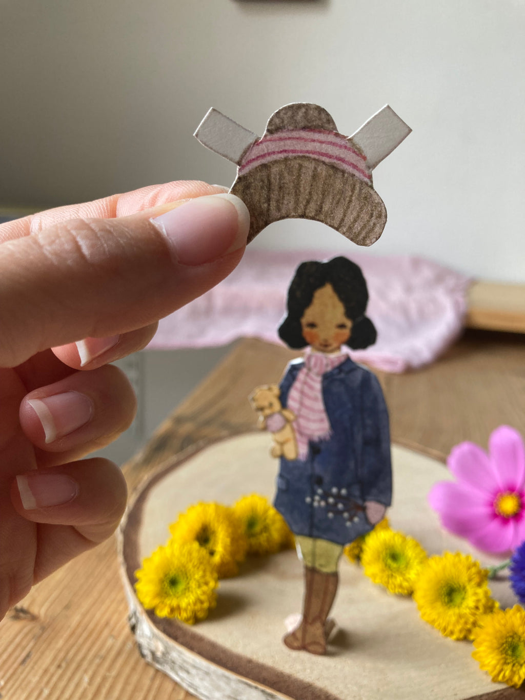 Ankleidepuppe Iben von Tall Hat Tales, Ansicht 4