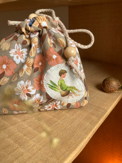 Schatzbeutel "Frühlingself" & kleiner orangener Holzgnom