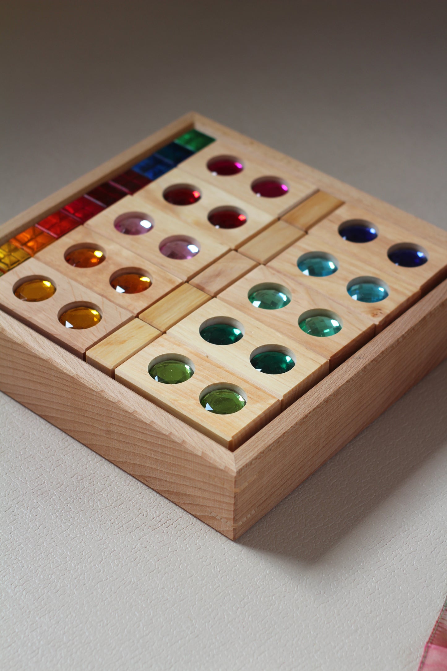 Bauspiel - Kleine Farbstraße mit Lichtbauwürfeln