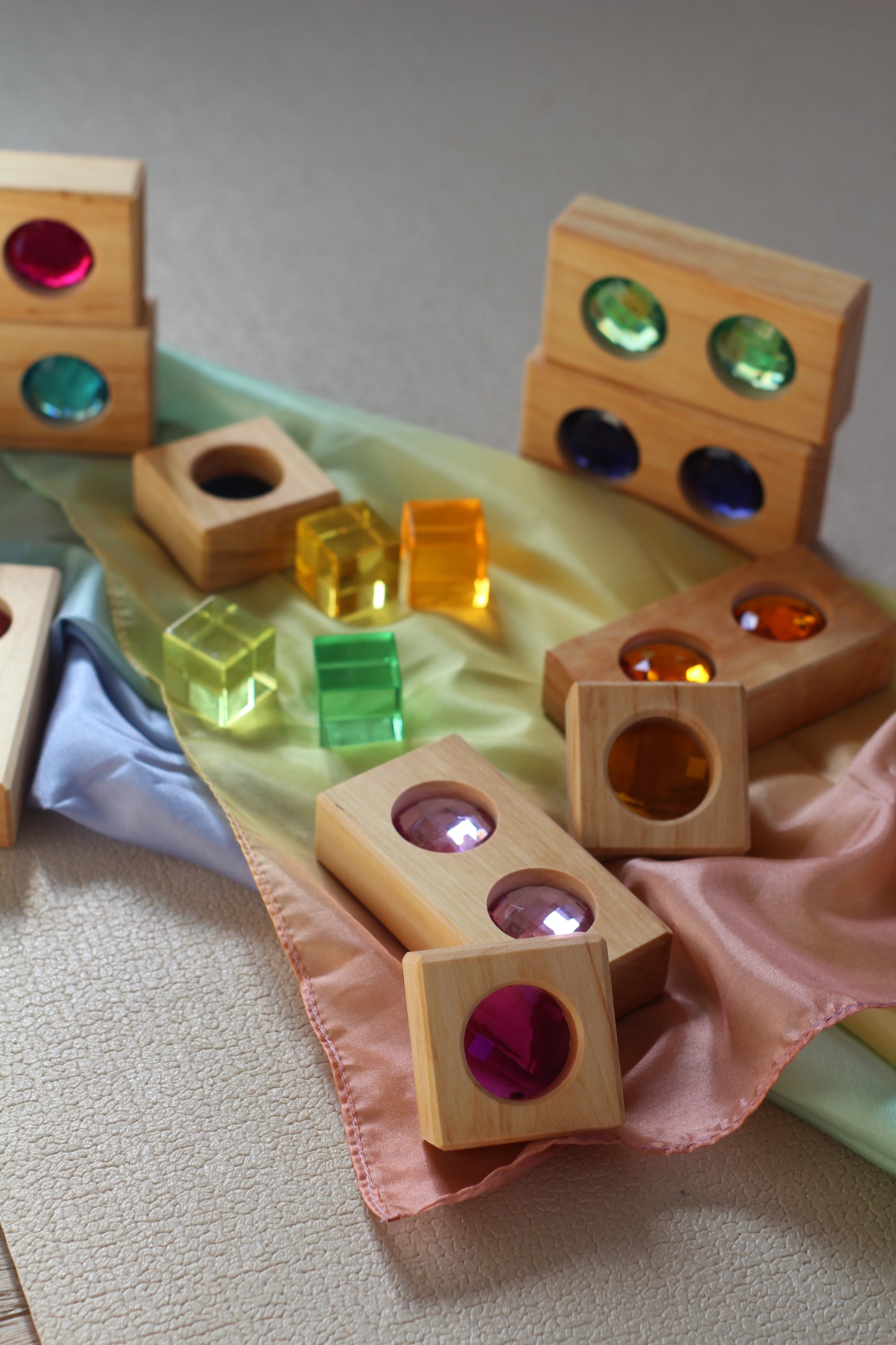 Bauspiel - Kleine Farbstraße mit Lichtbauwürfeln