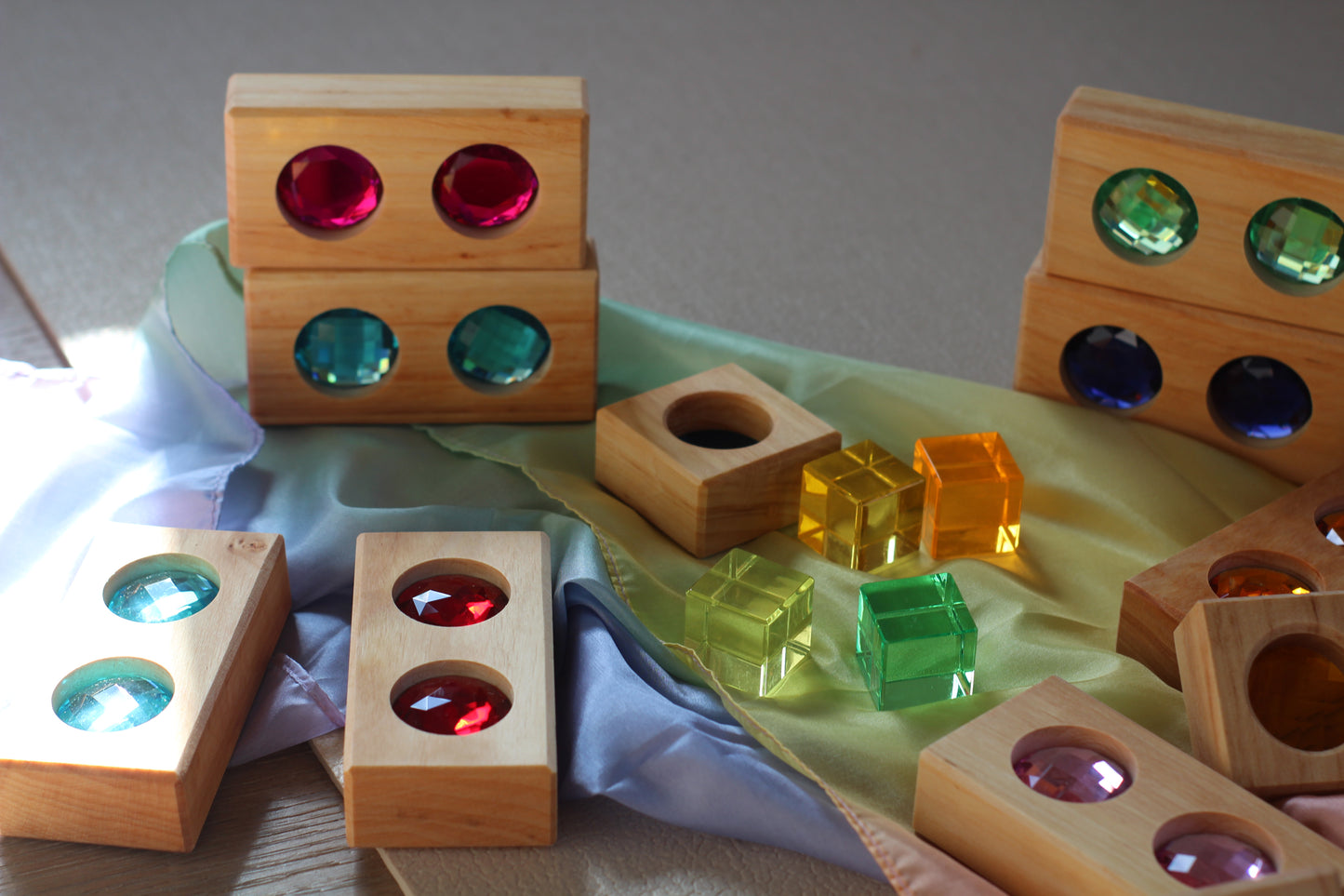 Bauspiel - Kleine Farbstraße mit Lichtbauwürfeln