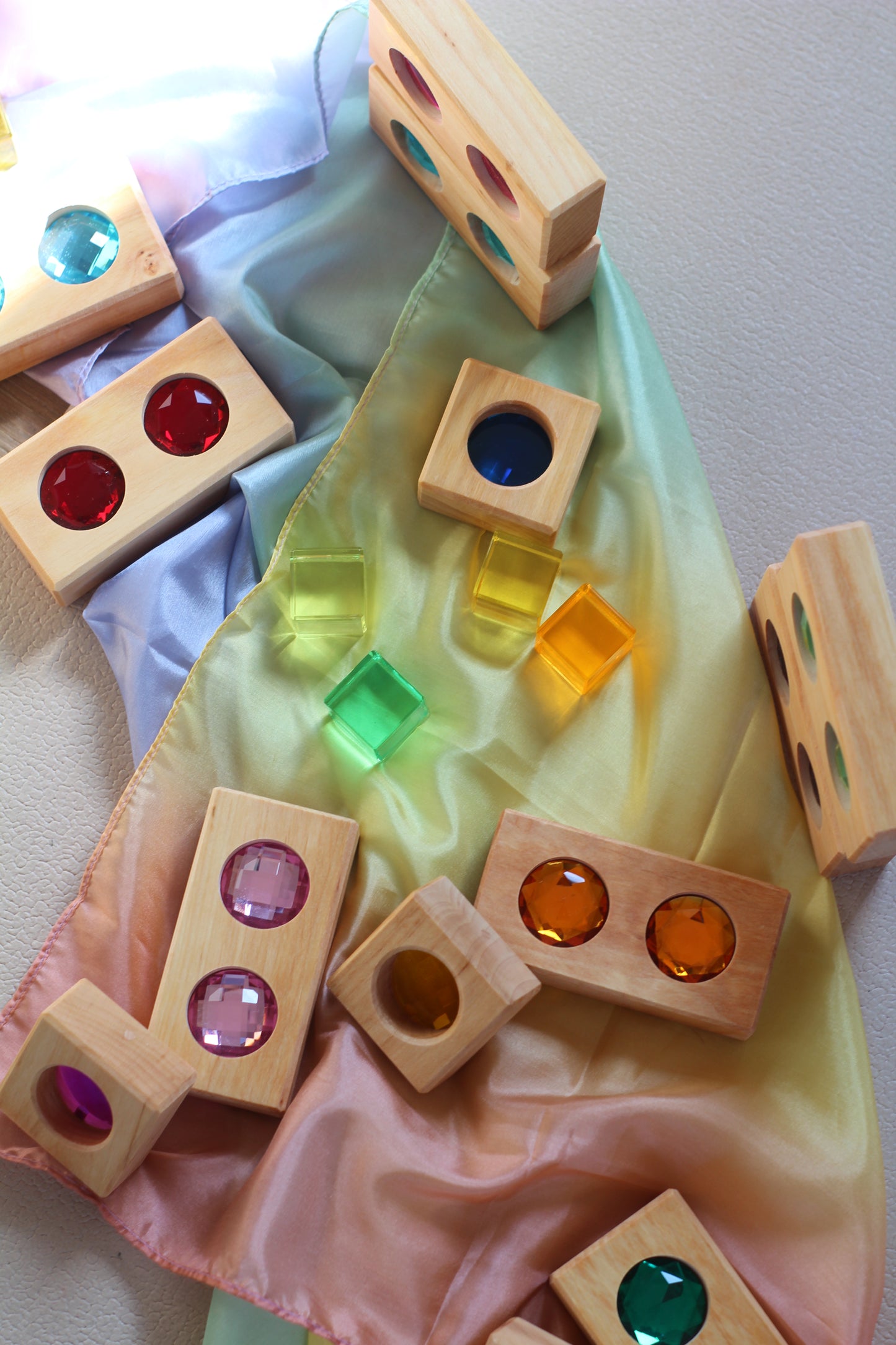 Bauspiel - Kleine Farbstraße mit Lichtbauwürfeln