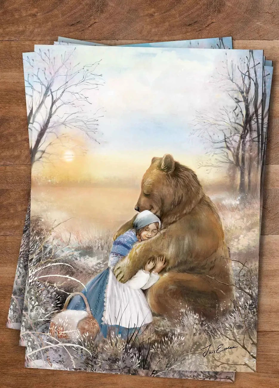Postkarte Frühlingserwachen von Iris Esther A6: ein Mädchen umarmt im frostigen Frühlingsmorgen einen großen Bären