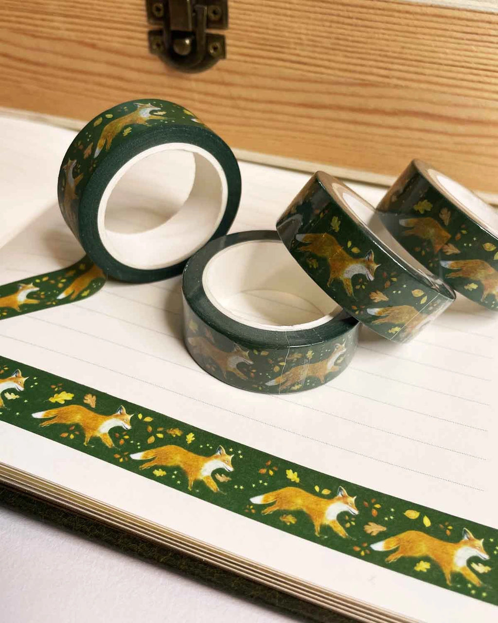 Washi Tape Fuchs von Iris Esther auf Papier und Briefumschlägen, Foto