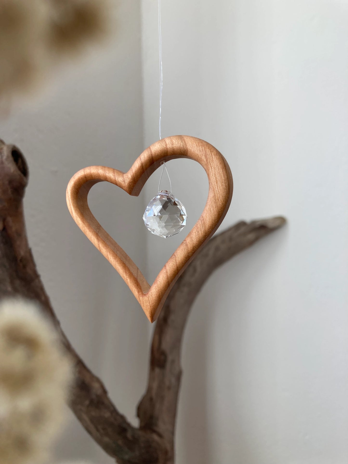 Fensterschmuck - Kleines Herz mit Regenbogen-Kristall