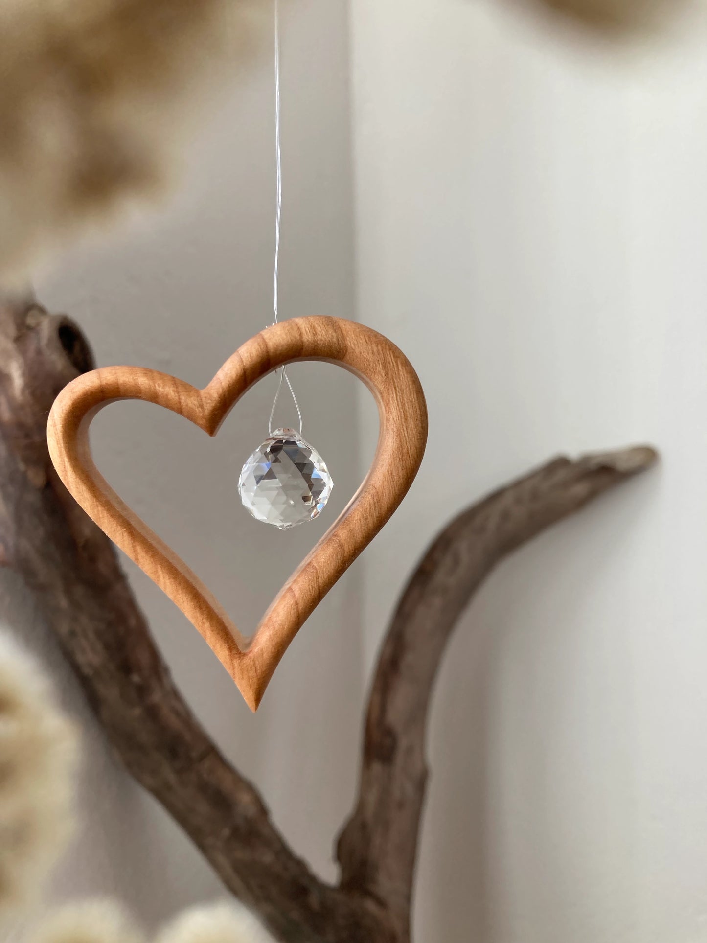 Fensterschmuck - Kleines Herz mit Regenbogen-Kristall