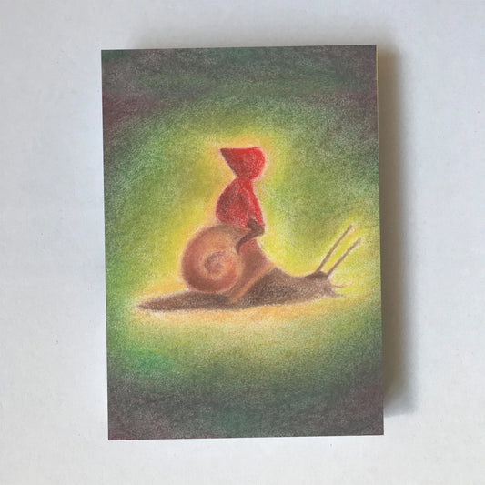 Postkarte Schnecke von Lot Bouwes A7: ein Wichtel reitet auf einer Schnecke