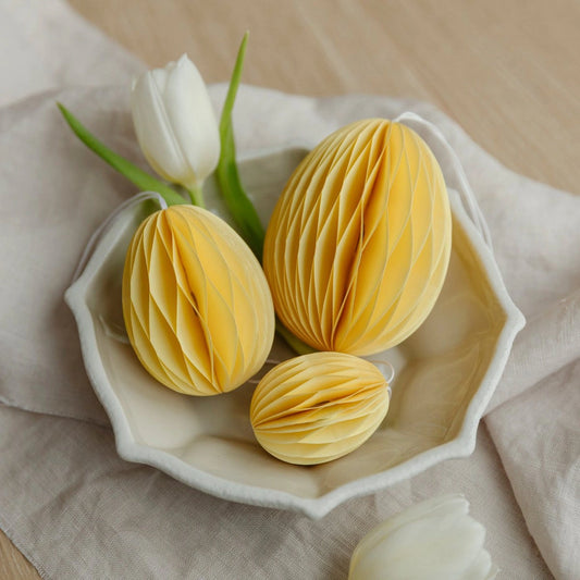 Osterdekoration Osterei aus Papier - gelb