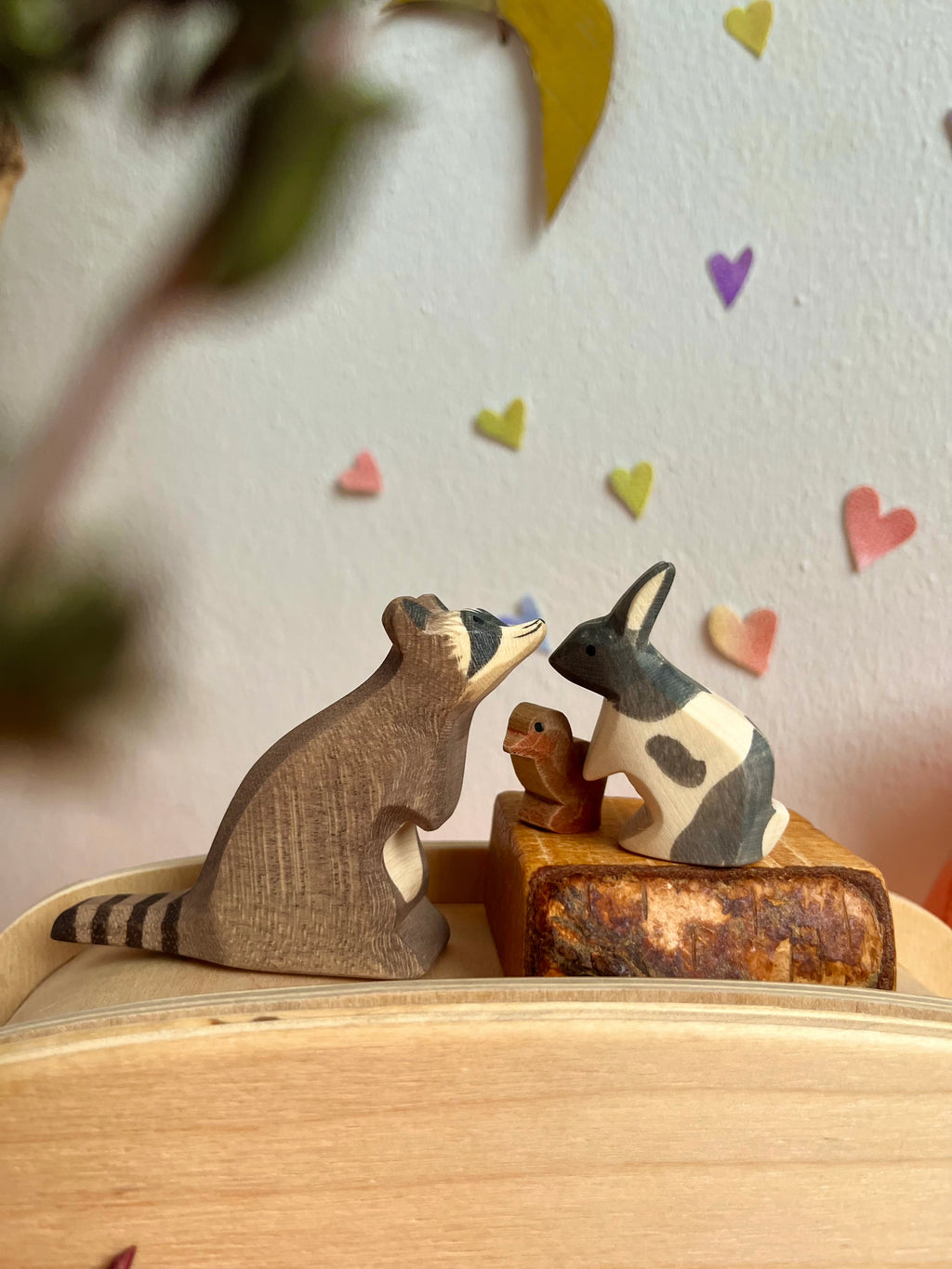 Ostheimer Waschbär mit Kaninchen, Stimmungsbild