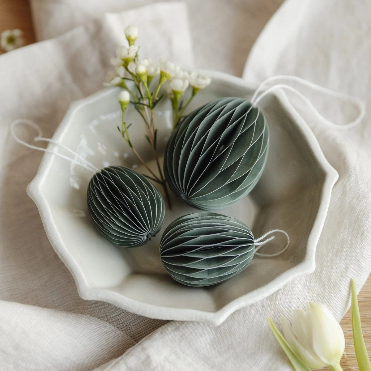Osterdekoration Osterei aus Papier - olive