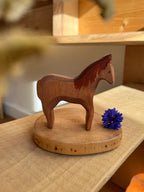 Holzfigur Pferd braun von Decor Spielzeug, Foto