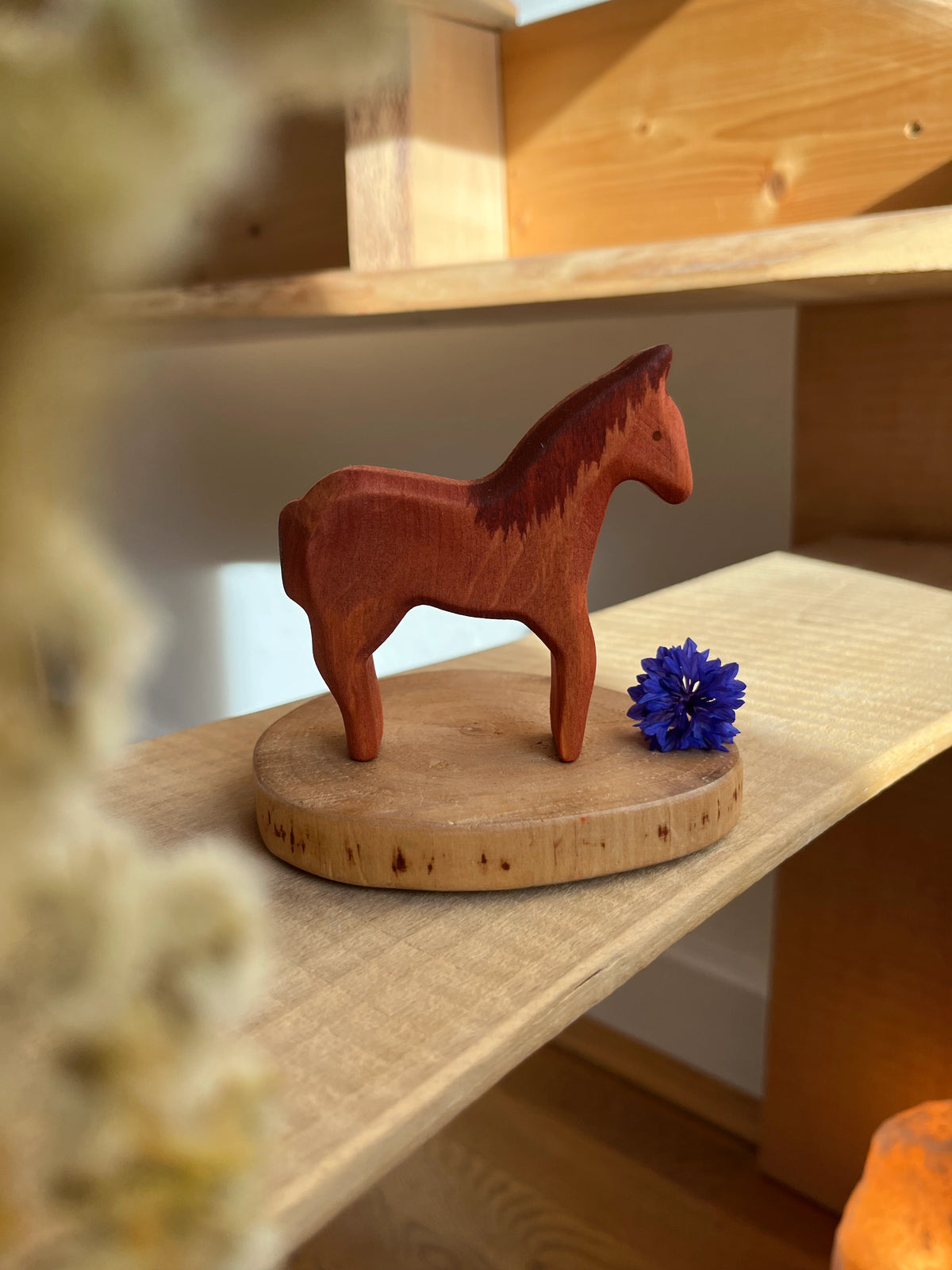 Holzfigur Pferd rot von Decor Spielzeug, Foto