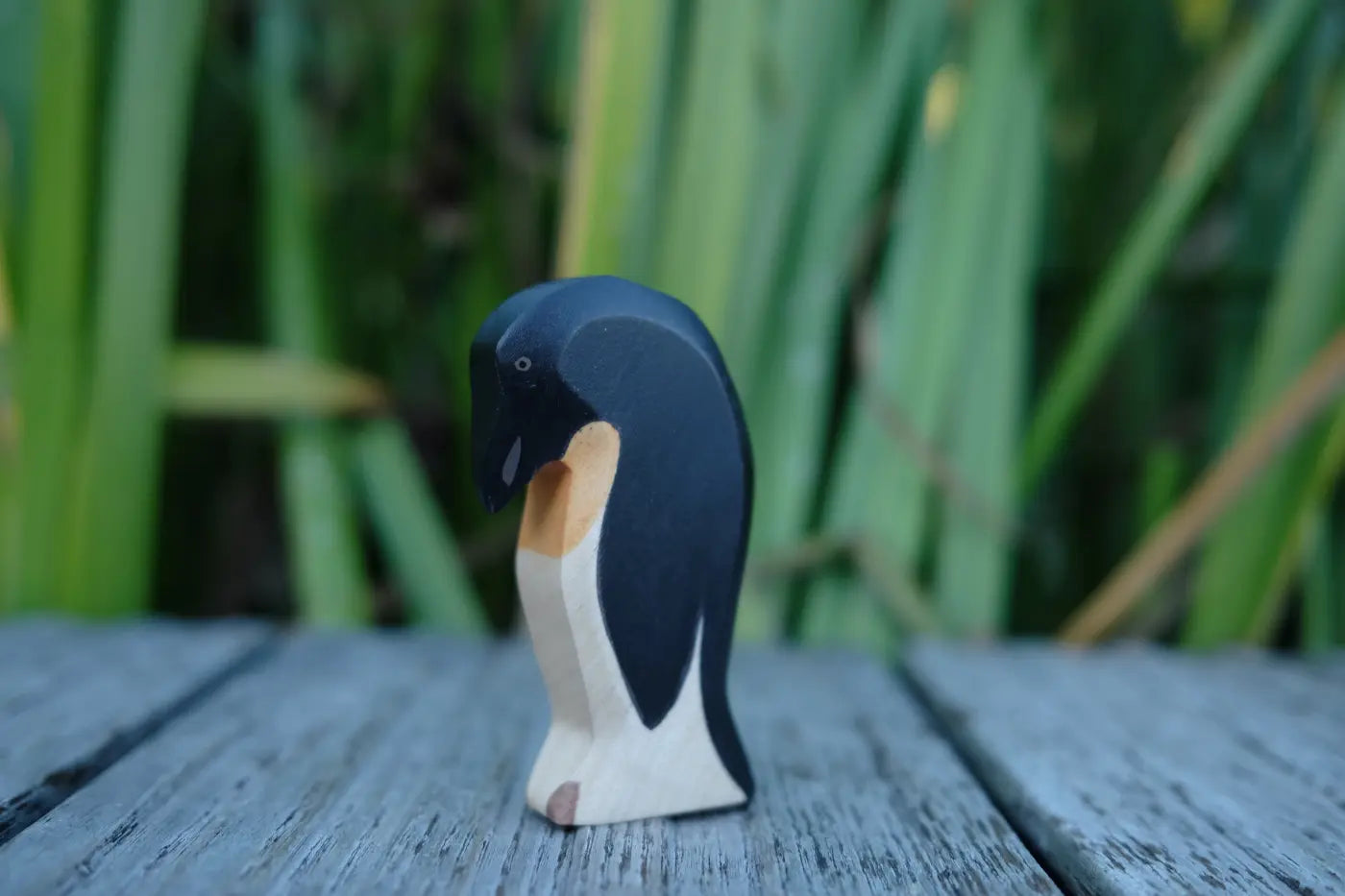 HolzWald Pinguin Kopf tief