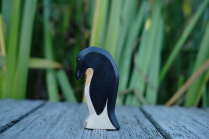 HolzWald Pinguin Kopf tief