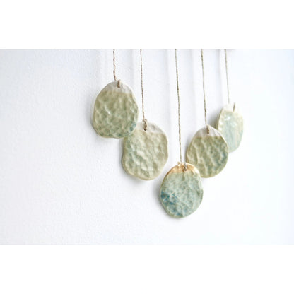 Wandschmuck aus Keramik