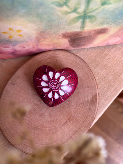 Herz klein Blume - Speckstein rot/blau
