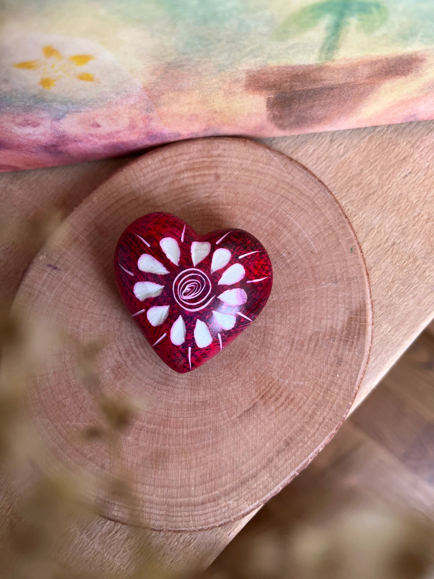 Herz klein Blume - Speckstein rot/blau