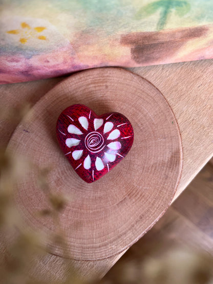 Herz klein Blume - Speckstein rot/blau