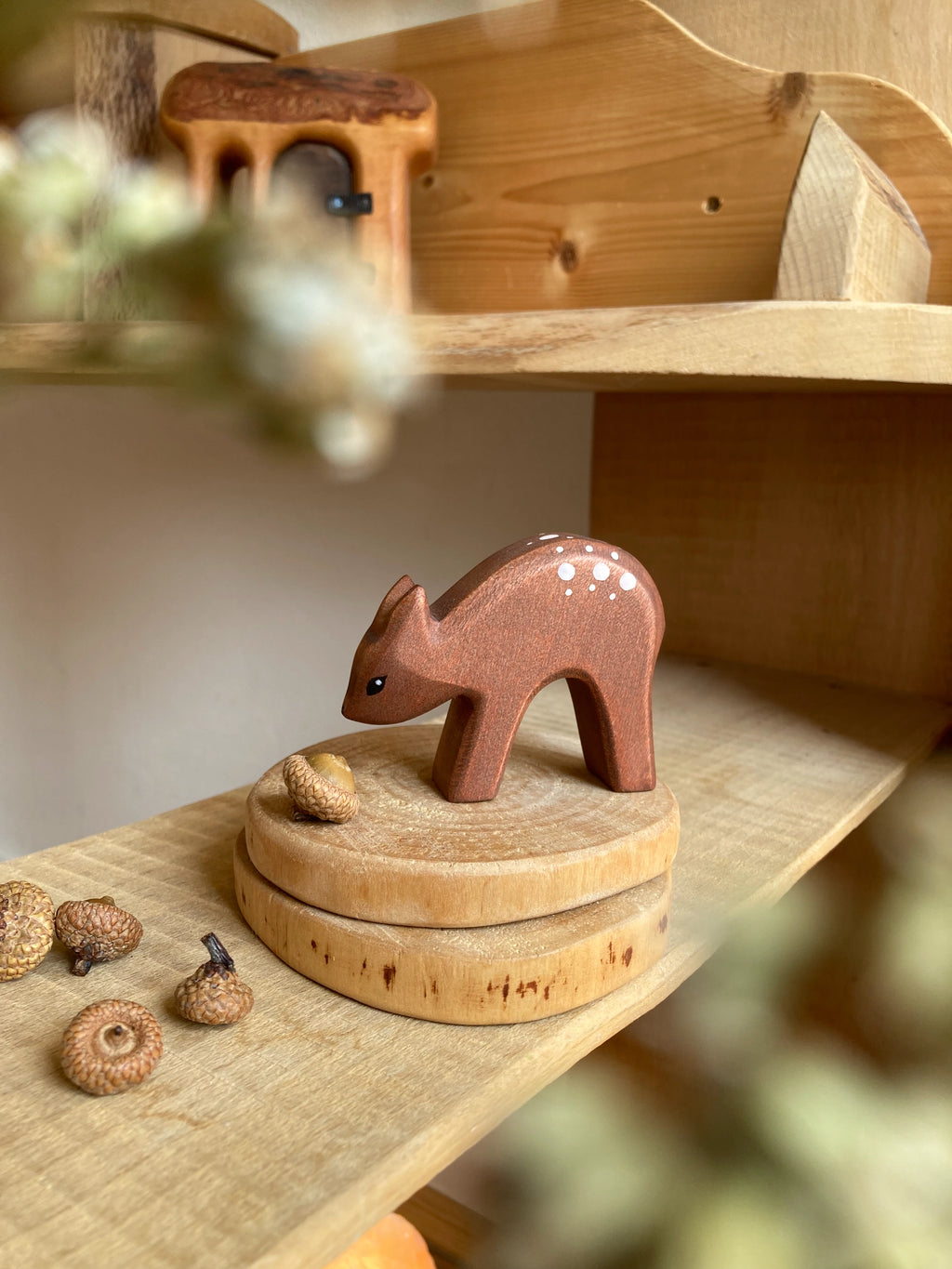 Holzfigur Rehkitz von HolzWald, Foto