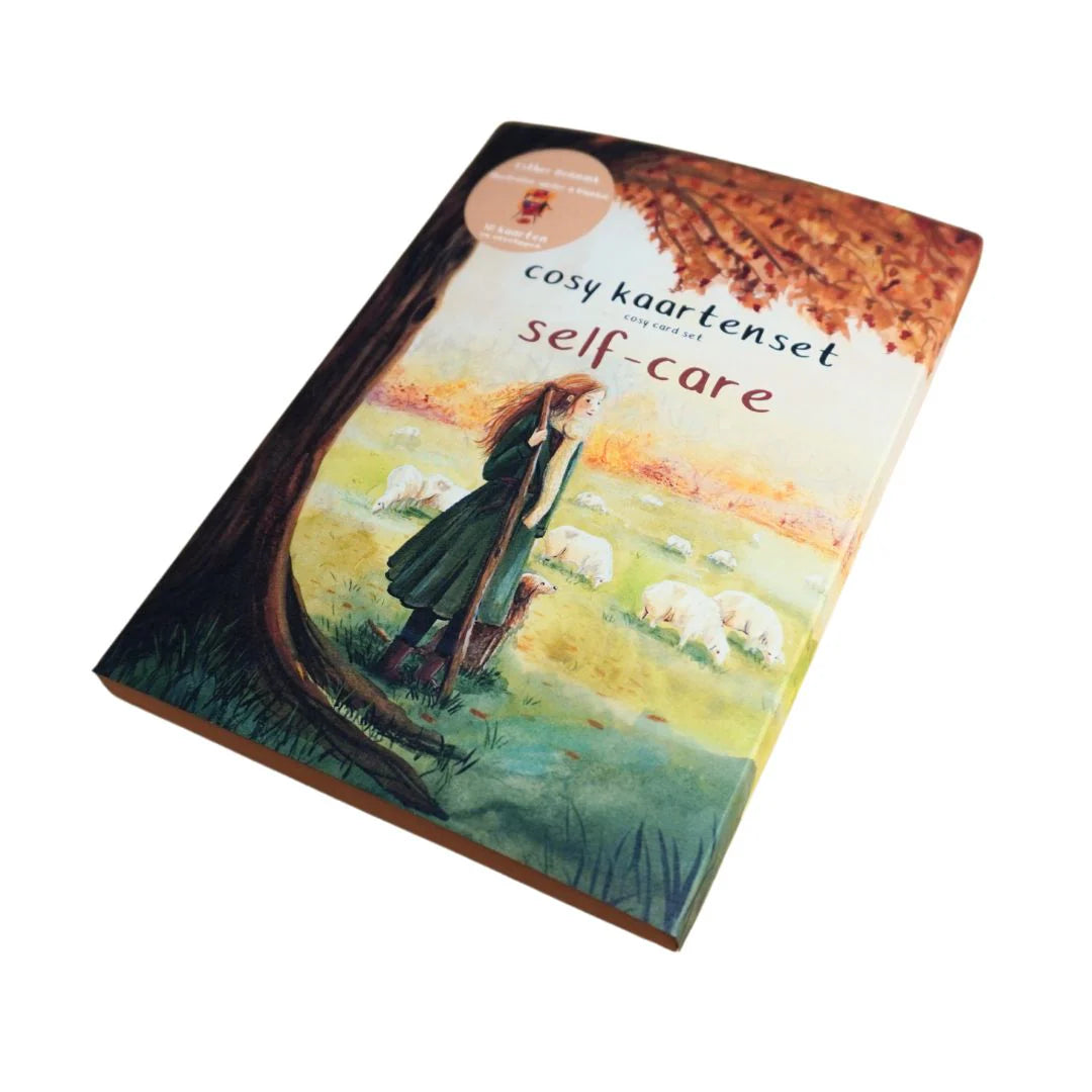 Postkarten 10er-Set Self Care mit Umschlägen von Esther Bennink, Self-Care-Kartenset von Esther Bennink mit Waldmotiv auf der Schachtel