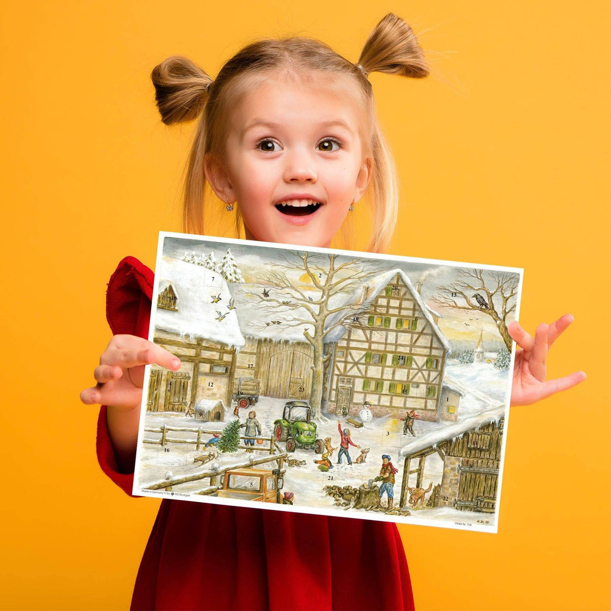 Adventskalender Winter auf dem Bauernhof von Sellmer in Kinderhänden