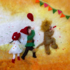 Toverlux Motiv Karneval feiern von Het Wol Feetje, Illustration: Verkleidete Kinder mit Luftballons unter einer Wimpelkette