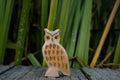 Holzfigur Uhu von HolzWald mit großen Augen